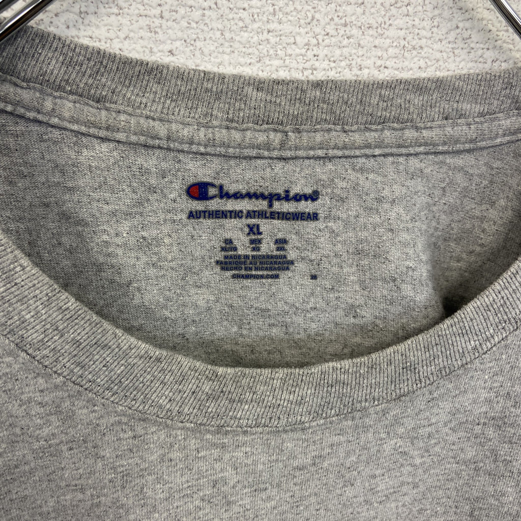 古着 used　チャンピオン　カレッジ　半袖プリントTシャツ　セントオラフ　灰色　ライトグレー　XLサイズ