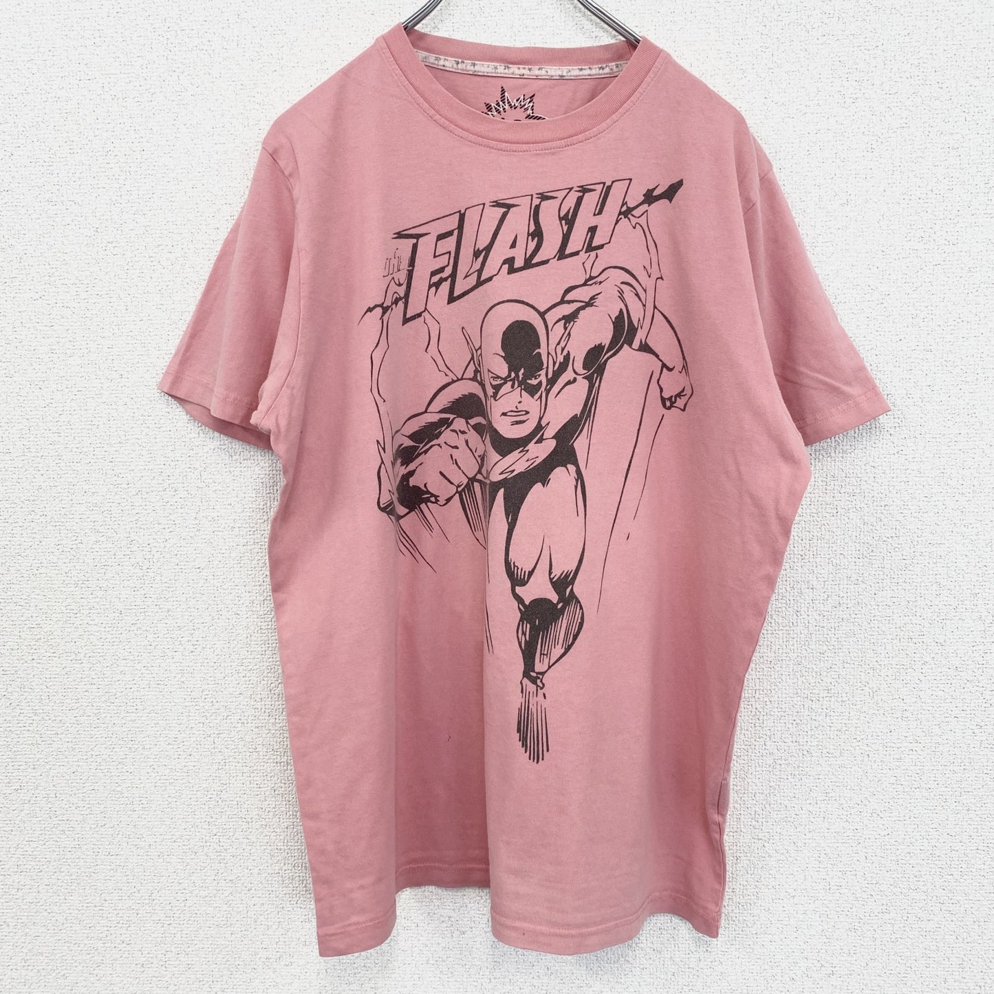 古着 used　半袖プリントTシャツ　フラッシュ　DCヒーロー　ピンク　クルーネック　レトロデザイン　Lサイズ
