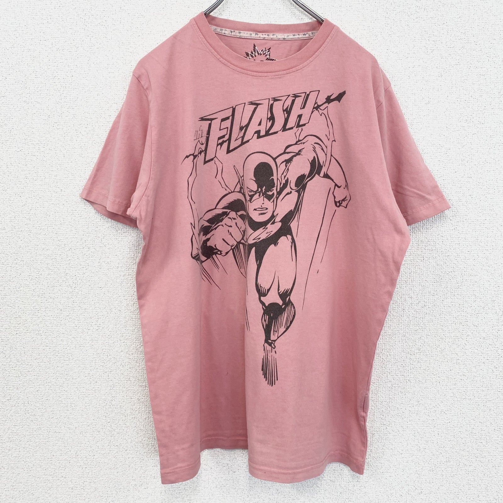 古着 used　半袖プリントTシャツ　フラッシュ　DCヒーロー　ピンク　クルーネック　レトロデザイン　Lサイズ