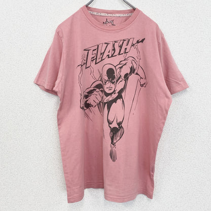 古着 used　半袖プリントTシャツ　フラッシュ　DCヒーロー　ピンク　クルーネック　レトロデザイン　Lサイズ