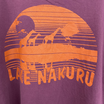 古着 used　半袖プリントTシャツ　ナクル湖　アフリカ　紫　パープル　クルーネック　レトロデザイン　Lサイズ