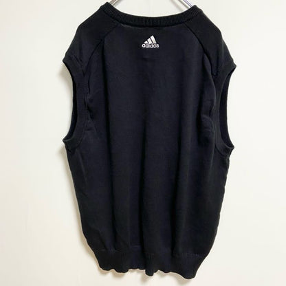 古着 used　adidas アディダス　Vネックニットベスト　セーター　ワンポイントロゴ刺繍　黒　ブラック　Lサイズ