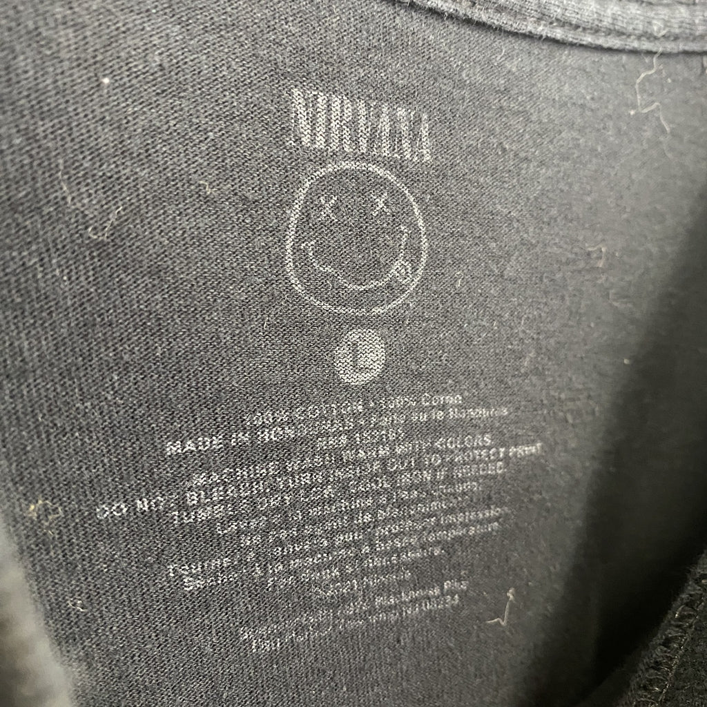 古着 used　Nirvana ニルヴァーナ 　半袖バンドプリントTシャツ　スマイルロゴ　クルーネック　カジュアル　黒　Lサイズ