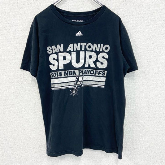 古着 used　アディダス　半袖プリントTシャツ　NBA　スパーズ　黒　ブラック　クルーネック　100％コットン　Mサイズ