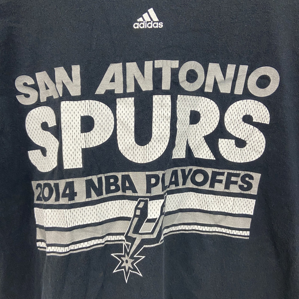 古着 used　アディダス　半袖プリントTシャツ　NBA　スパーズ　黒　ブラック　クルーネック　100％コットン　Mサイズ