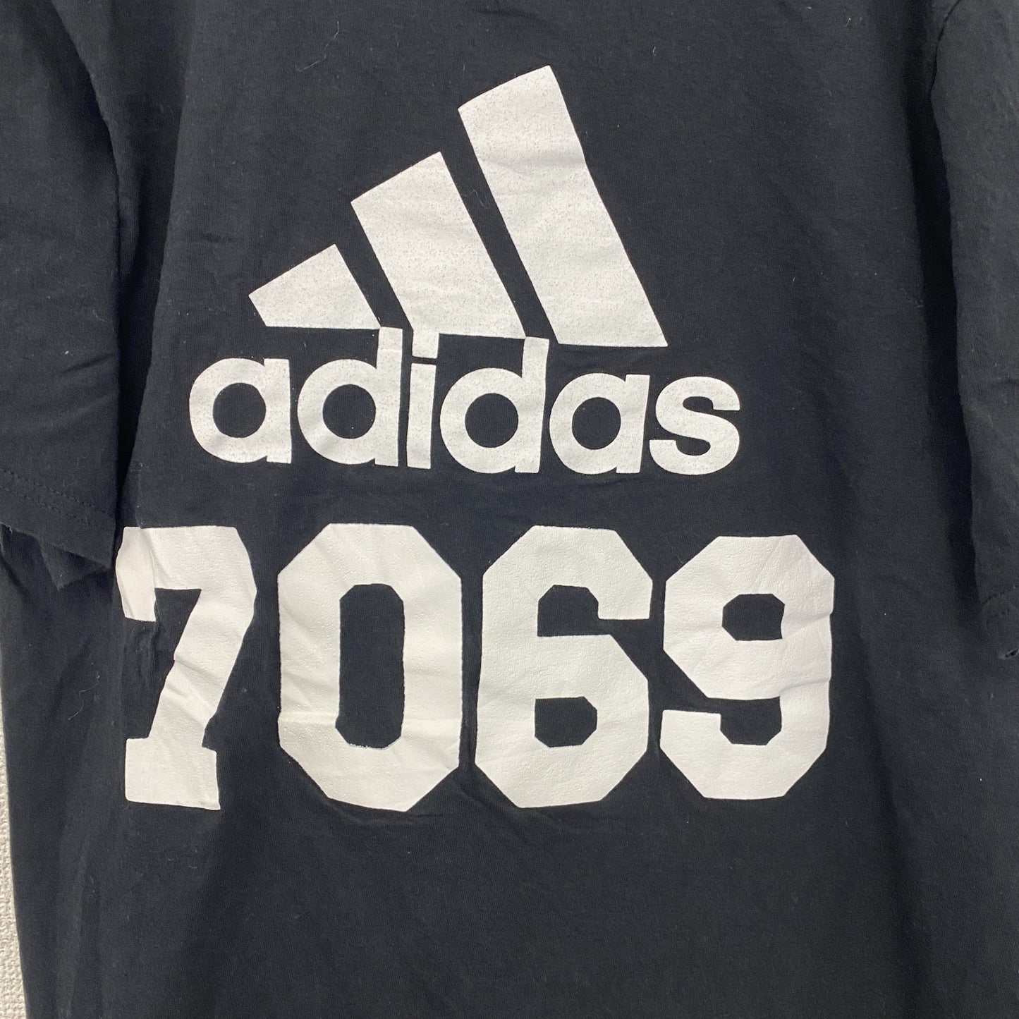 古着 used　adidas アディダス　半袖プリントTシャツ　サッカー　クルーネック　カジュアルデザイン　黒　Mサイズ