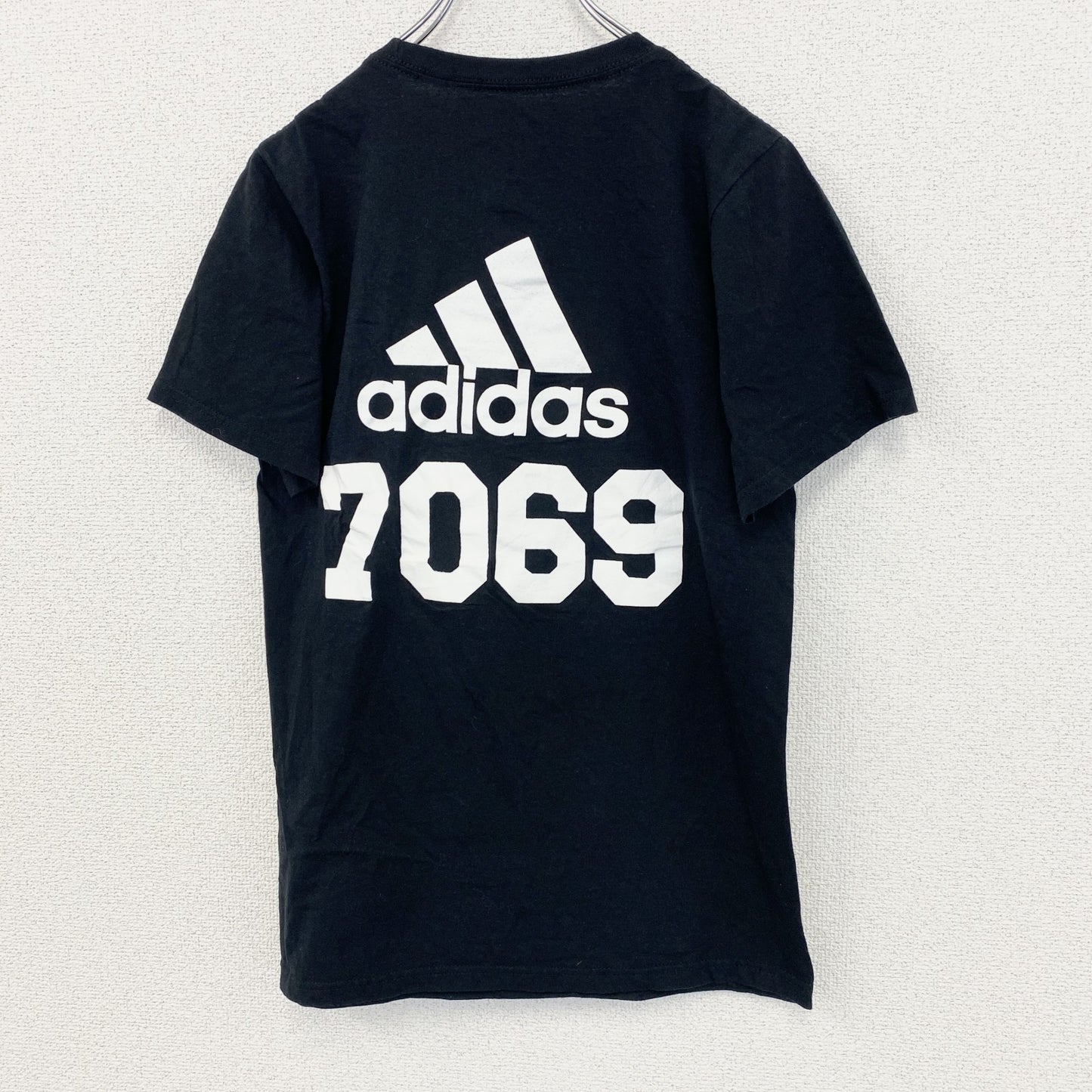 古着 used　adidas アディダス　半袖プリントTシャツ　サッカー　クルーネック　カジュアルデザイン　黒　Mサイズ
