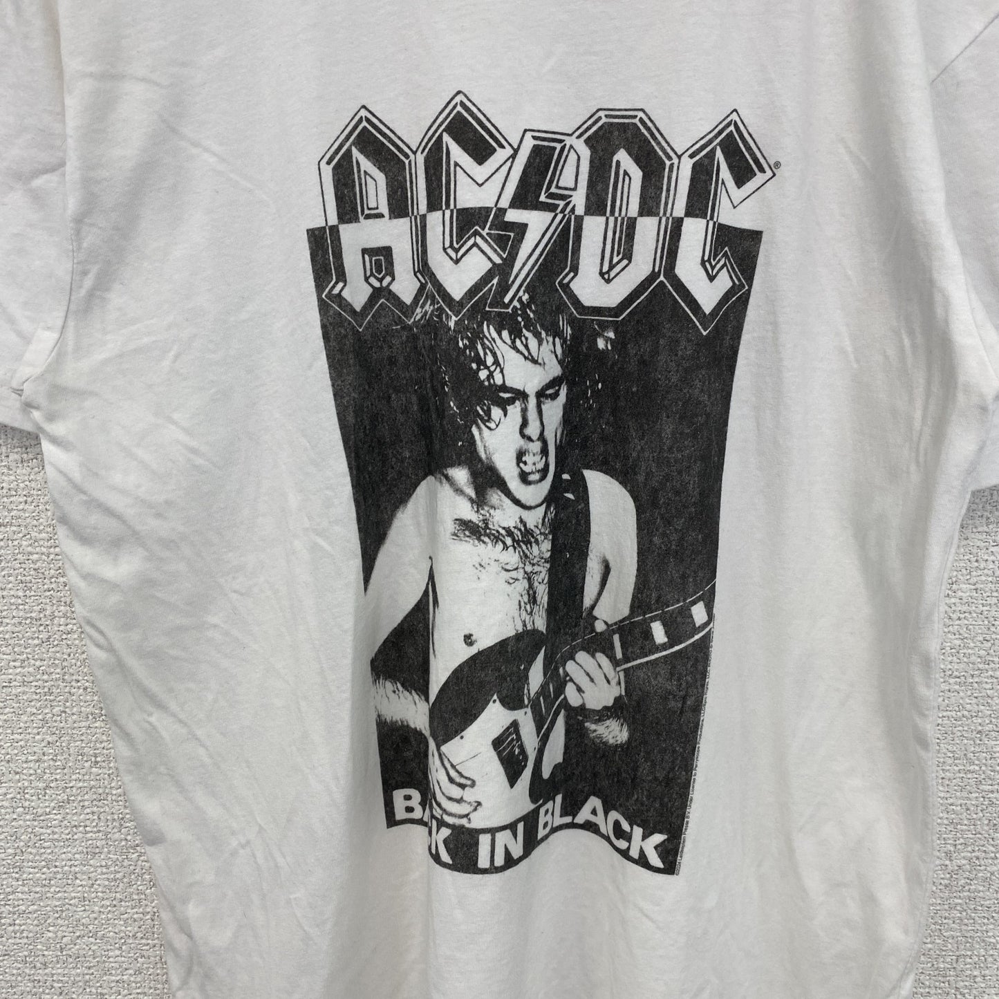 古着 used　NEXT LEVEL ネクスト レベル　半袖バンドプリントTシャツ　AC/DC　クルーネック　白　Sサイズ