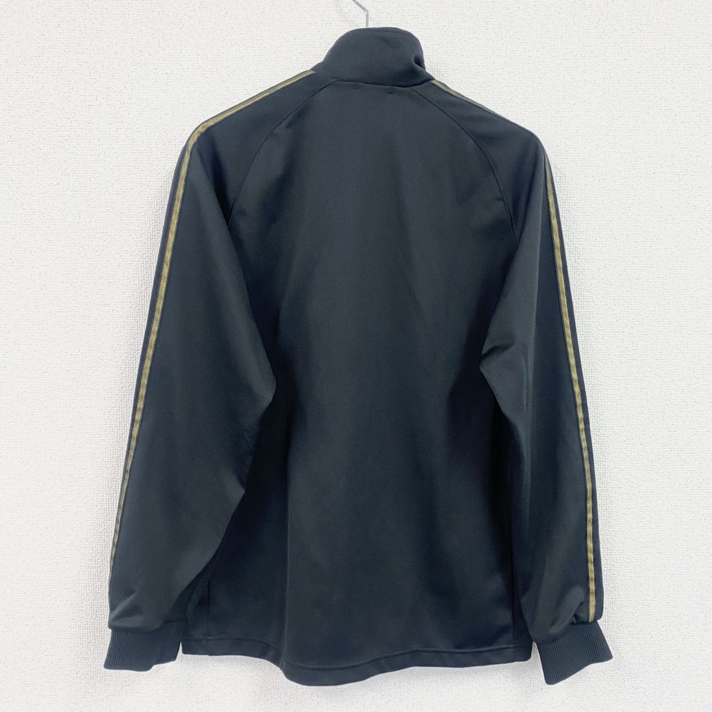 adidas　アディダス　トラックジャケット/ジャージ　黒　ブラック　Lサイズ