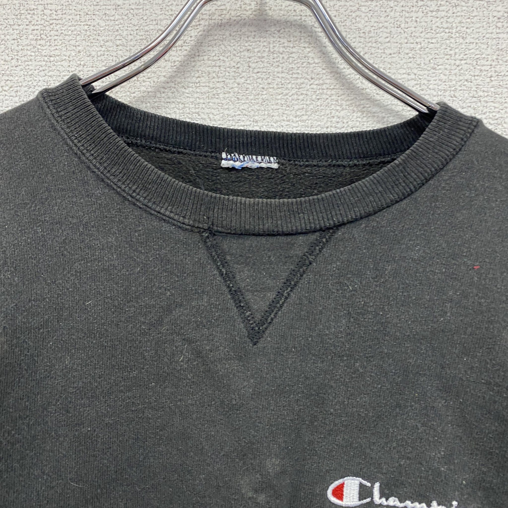 Champion　チャンピオン　スウェット/トレーナー　刺繍ロゴ　ワンポイント　フェード　前V　現行　黒　ブラック