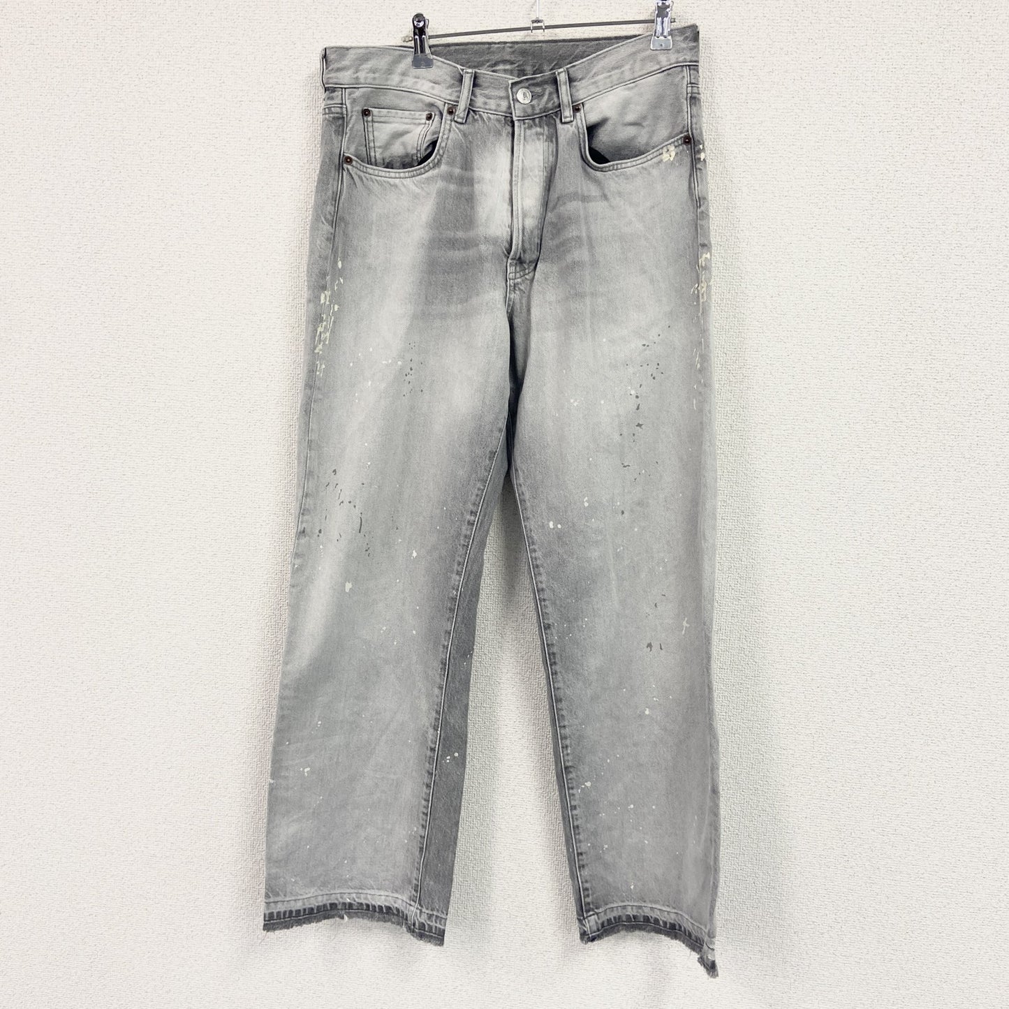 ZARA　ザラ　デニムパンツ/ジーンズ　ペインティングデザイン　ボタン開き　灰色　グレー　W31サイズ