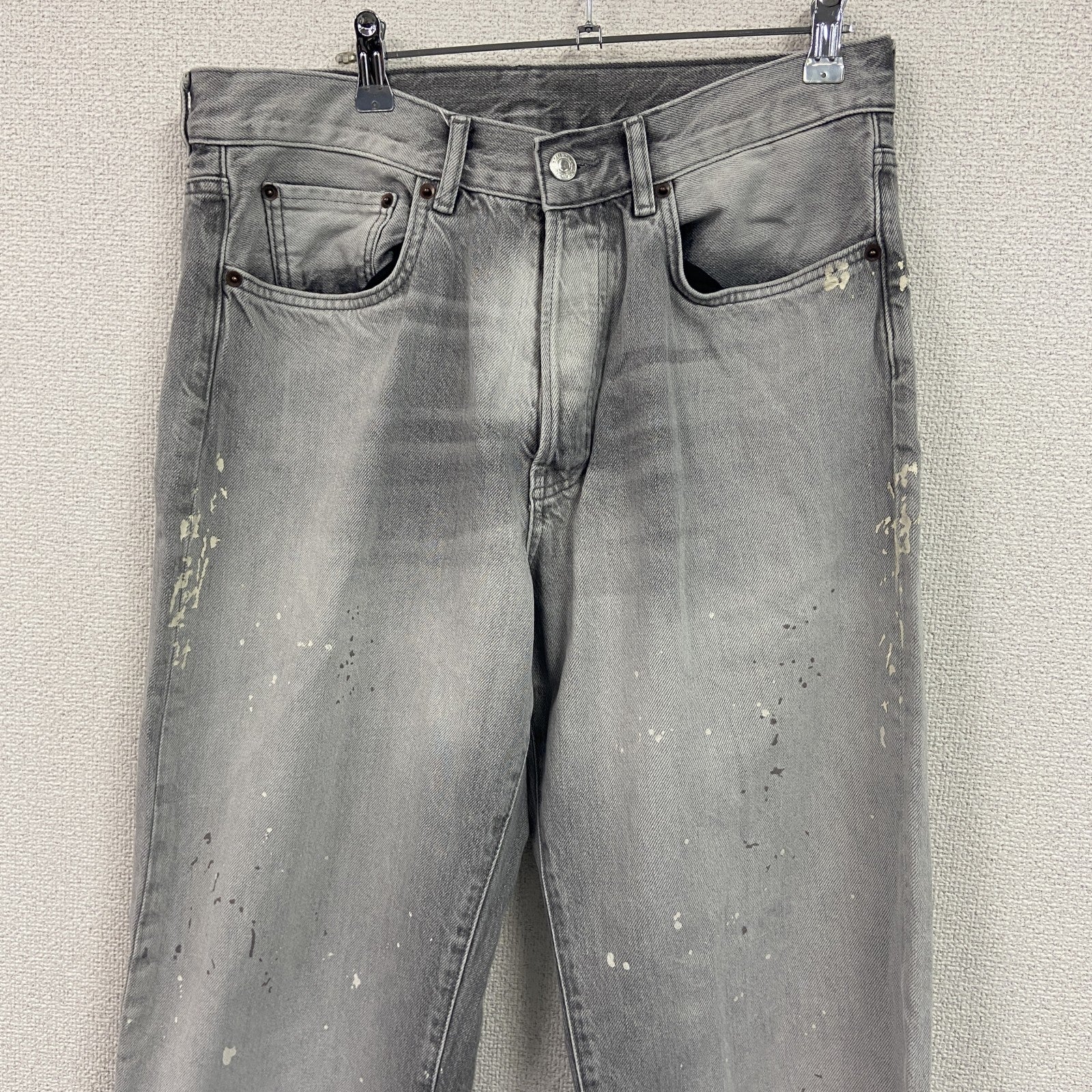 ZARA　ザラ　デニムパンツ/ジーンズ　ペインティングデザイン　ボタン開き　灰色　グレー　W31サイズ