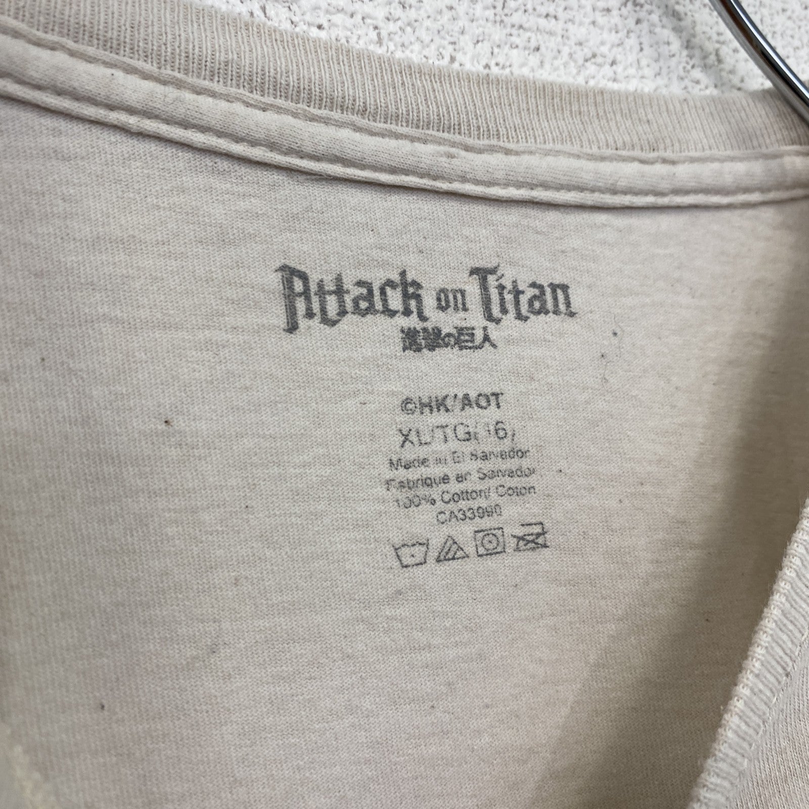 古着 used　進撃の巨人　半袖オリジナルアニメプリントTシャツ　エレン　カジュアルデザイン　クリーム色　レトロ　XLサイズ