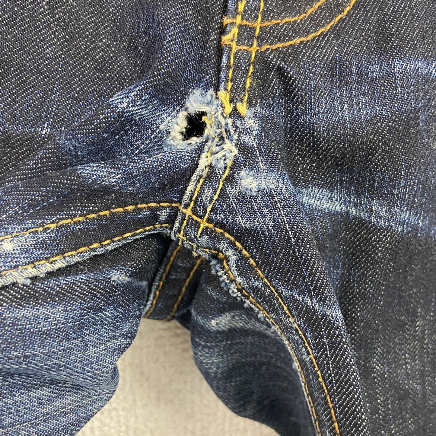 Levi's　リーバイス　デニムパンツ/ジーンズ　ジップフライ　インディゴ
