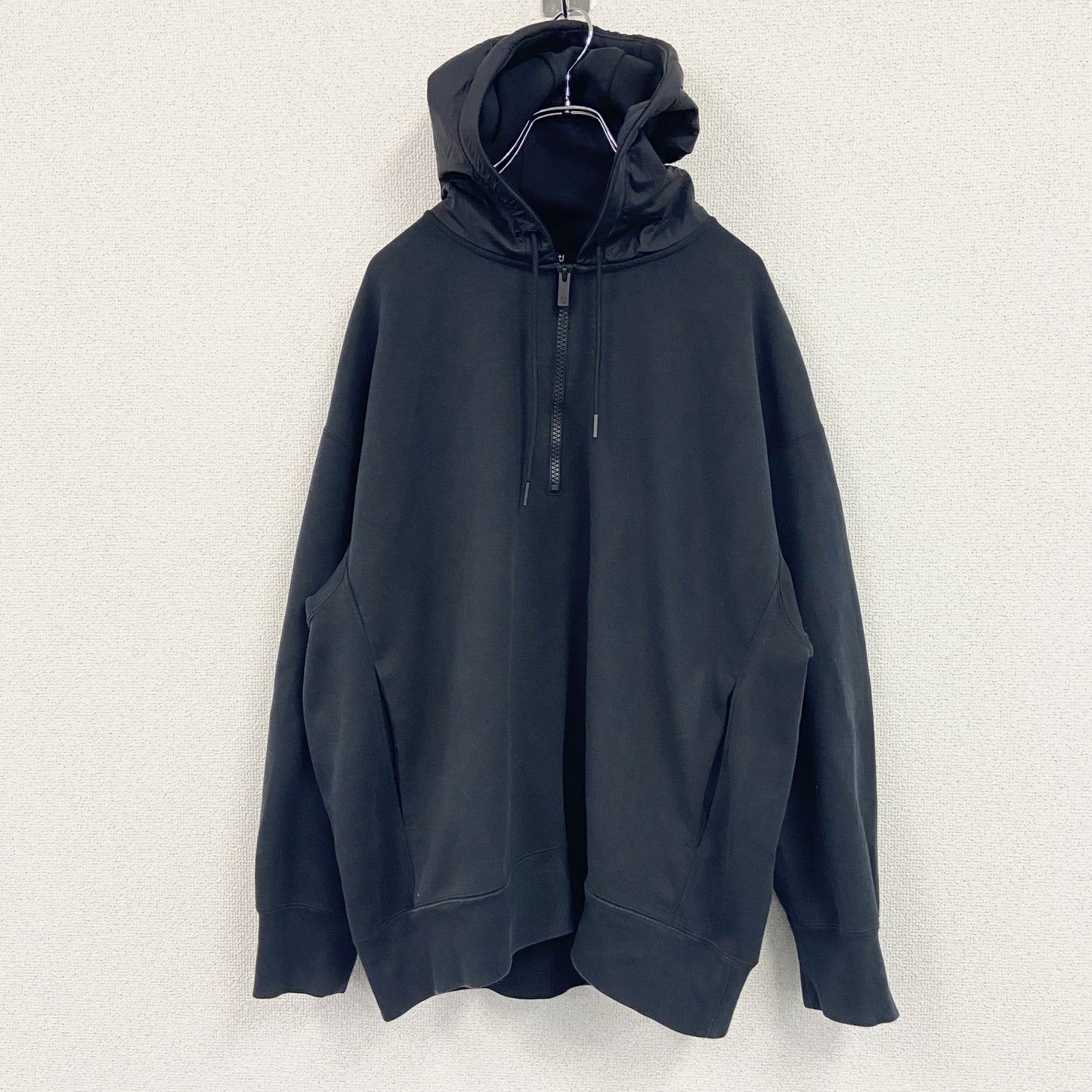 UNIQLO＋J　ユニクロ　スウェットパーカー/フーディー　黒　ブラック　XLサイズ