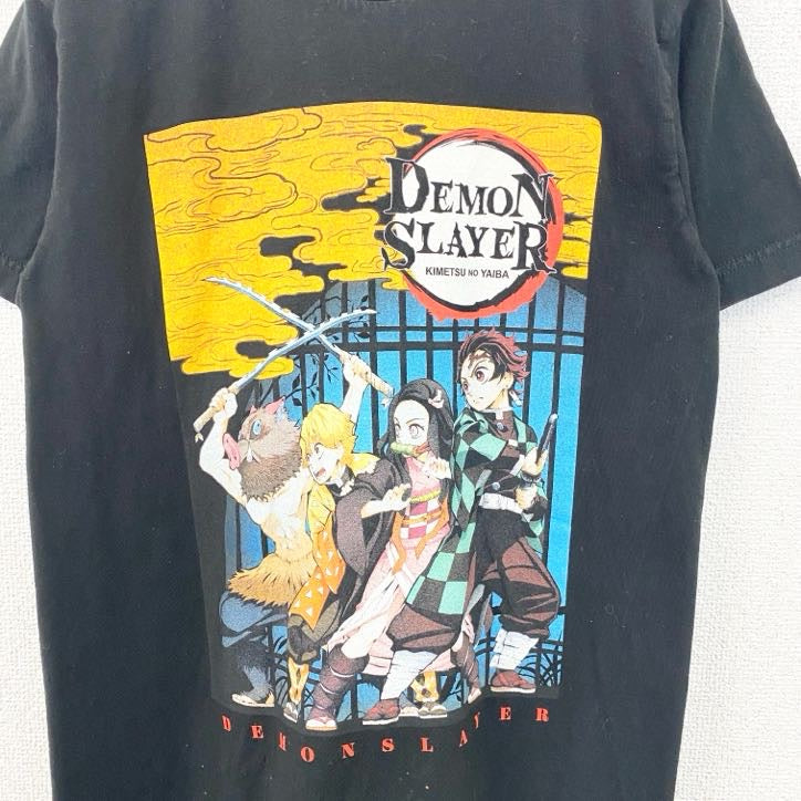 古着 used　鬼滅の刃　DEMON SLAYER　メキシコ製　半袖アニメキャラクタープリントTシャツ　黒　ブラック　Sサイズ