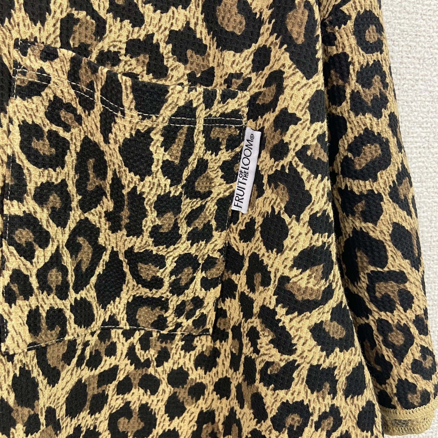 FRUIT OF THE LOOM　フルーツオブザルーム　半袖Tシャツ　レオパード　ヒョウ柄　からし色　Mサイズ