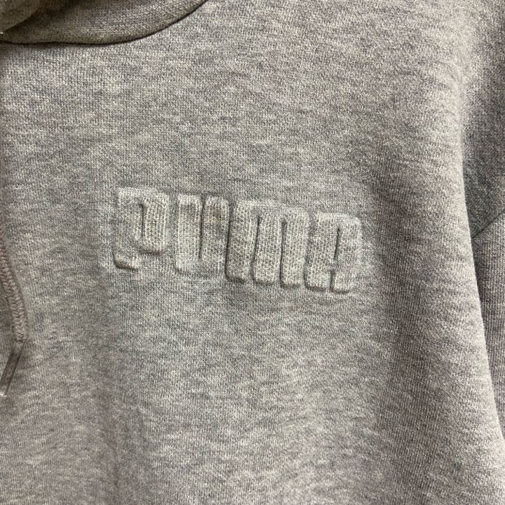 古着 used　puma プーマ　長袖パーカー　フード付きトレーナー　ワンポイントロゴ　グレー　無地　Mサイズ　
