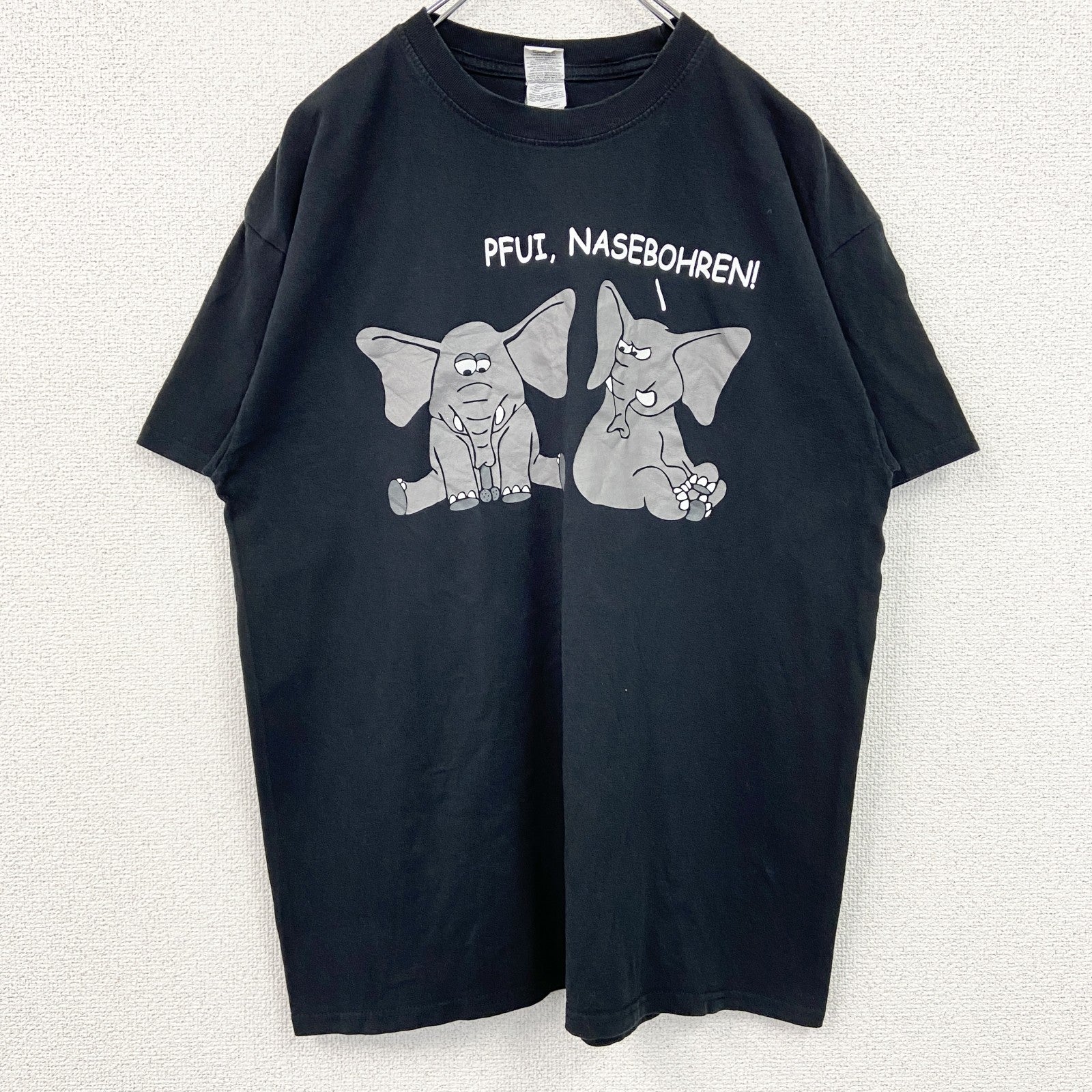 古着 used　GILDAN　ギルダン　半袖アニマルプリントTシャツ　クルーネック　レトロデザイン　ゾウ　黒　ブラック　Lサイズ