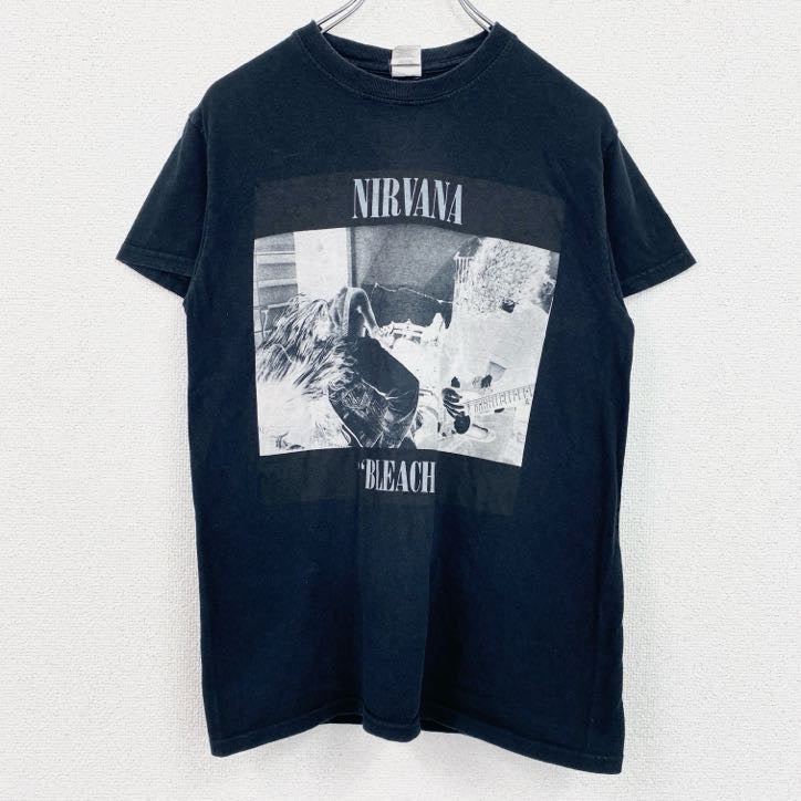 古着 used　NIVANA　BLEACH　半袖バンドプリントTシャツ　ロック　レトロデザイン　クルーネック　黒　ブラック　