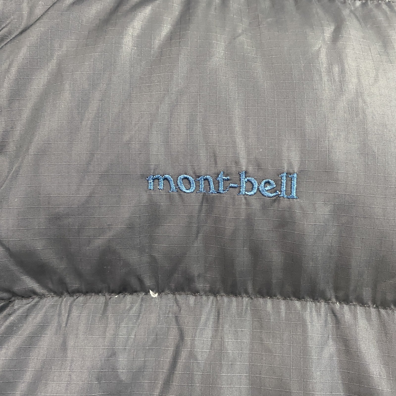 Mont-bell　モンベル　リバーシブルダウンジャケット　ダウン90％　紺　ネイビー　黒　ブラック　Mサイズ