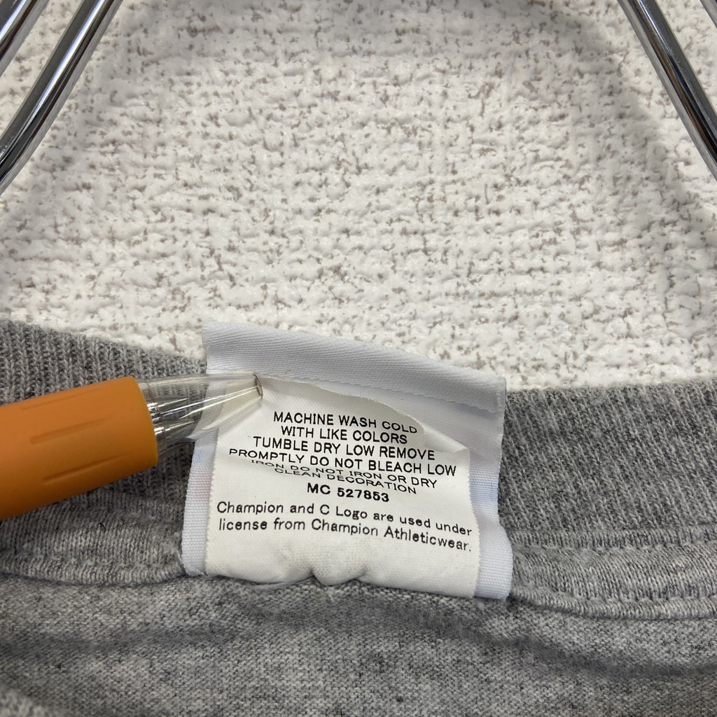 古着 used　Champion　チャンピオン　長袖カレッジプリントTシャツ　レトロデザイン　クルーネック　グレー　灰　Sサイズ
