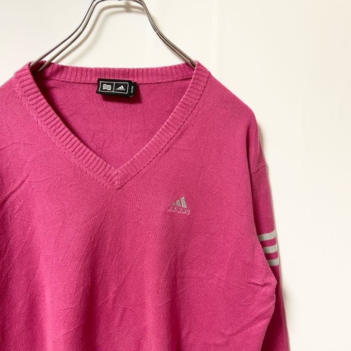 古着 used　adidas アディダスゴルフ　長袖Vネックニット　セーター　ワンポイントロゴ刺繍　ピンク　3本ライン　Mサイズ