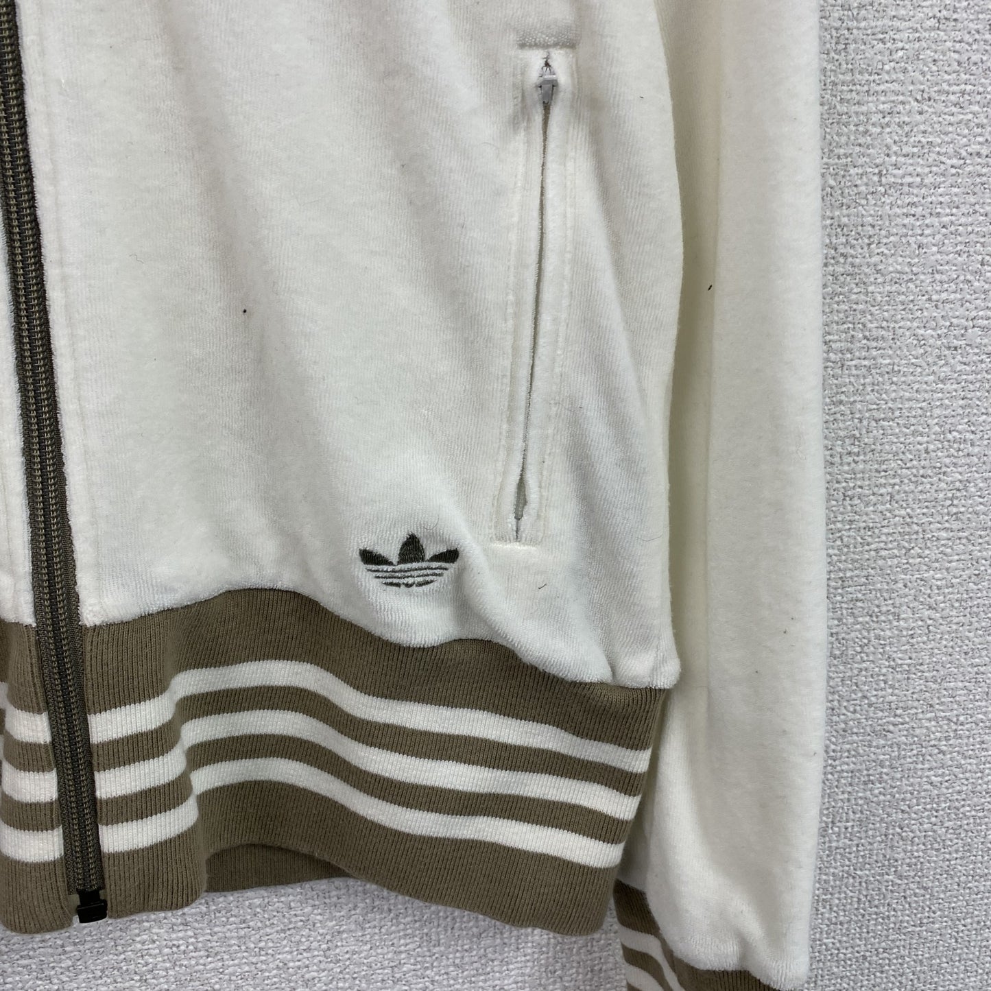 00s　adidas　アディダス　トラックジャケット/ジャージ　トレフォイルロゴ　ヴィンテージ　ホワイトー　Lサイズ