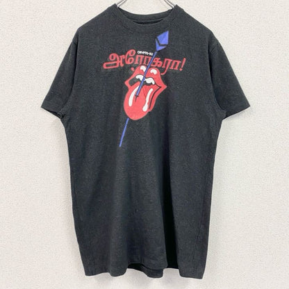 古着 used　ローリングストーンズ　半袖バンドプリントTシャツ　レトロデザイン　クルーネック　口　舌　黒　ブラック　Mサイズ