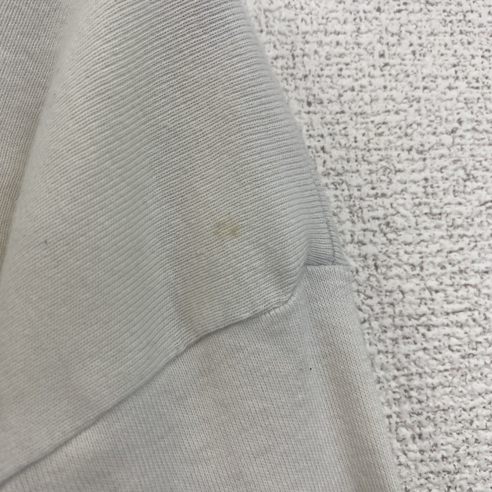 古着 used　FISHBONE　長袖重ね着風プリントTシャツ　モノトーン　バイカラー　黒　白　レトロデザイン　XLサイズ