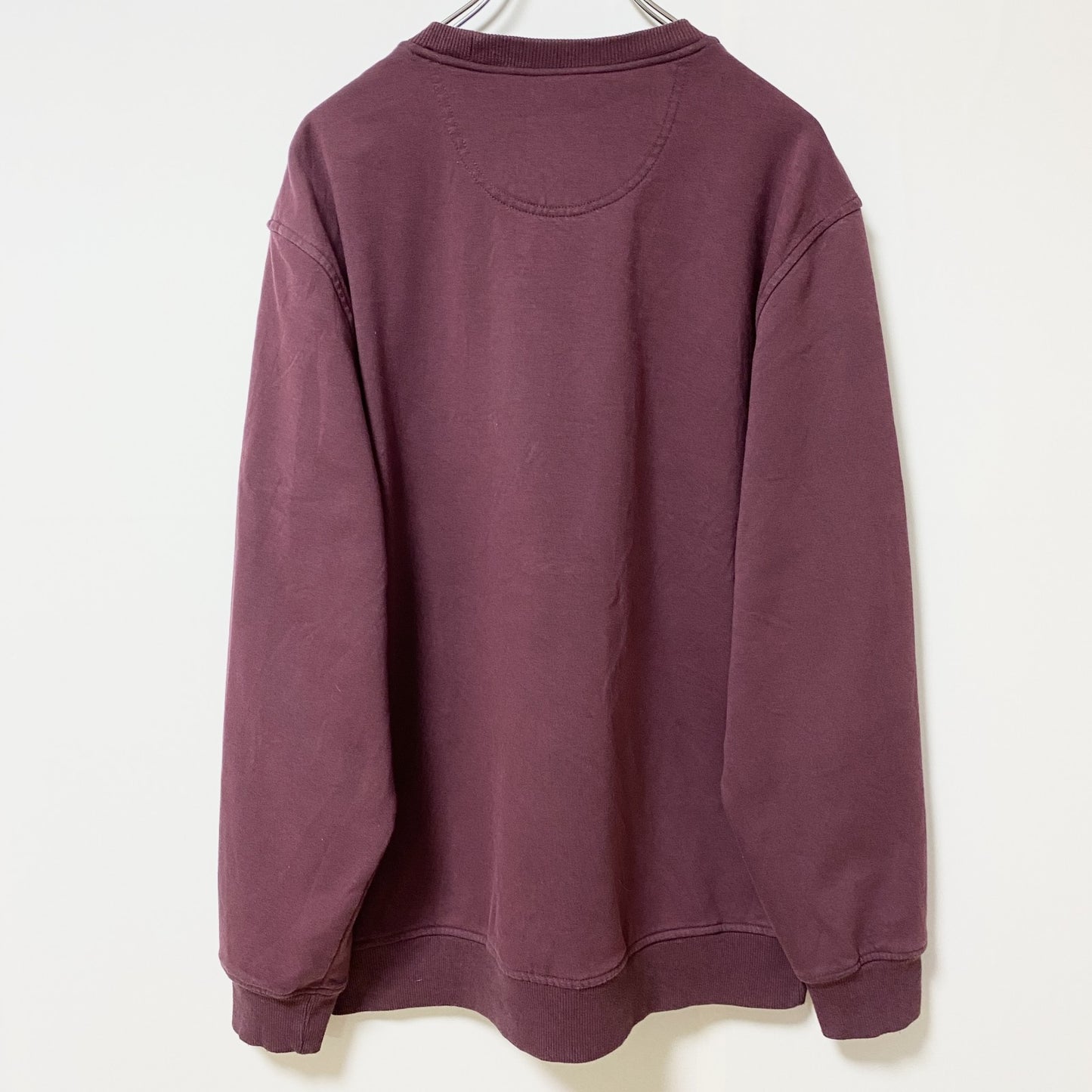 古着 used　IZOD アイゾッド　長袖ワンポイントロゴ刺繍スウェット　トレーナー　クルーネック　ワインレッド　えんじ　Lサイズ