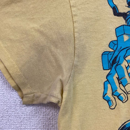 古着 used　僕のヒーローアカデミア　半袖アニメプリントTシャツ　ジャンプ　レトロ　クルーネック　黄色　イエロー　Mサイズ　