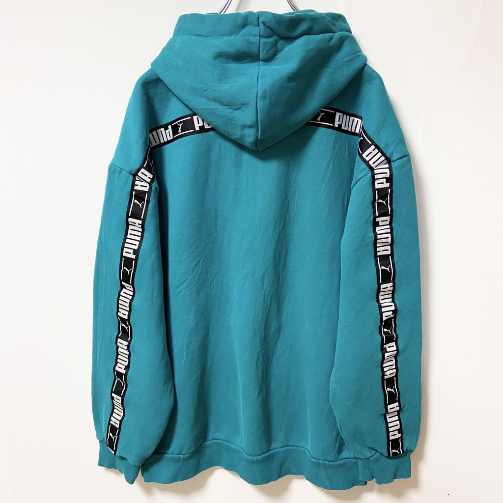 古着 used　puma プーマ　長袖パーカー　フード付きスウェット　ワンポイントロゴプリント　プルオーバー　Mサイズ