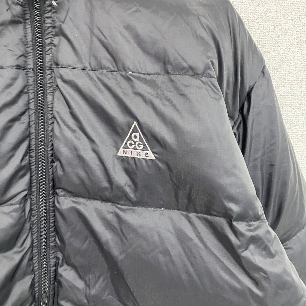 NIKE ACG　ナイキエーシージー　ダウンジャケット　刺繍ロゴ　ワンポイント　黒　ブラック　Lサイズ