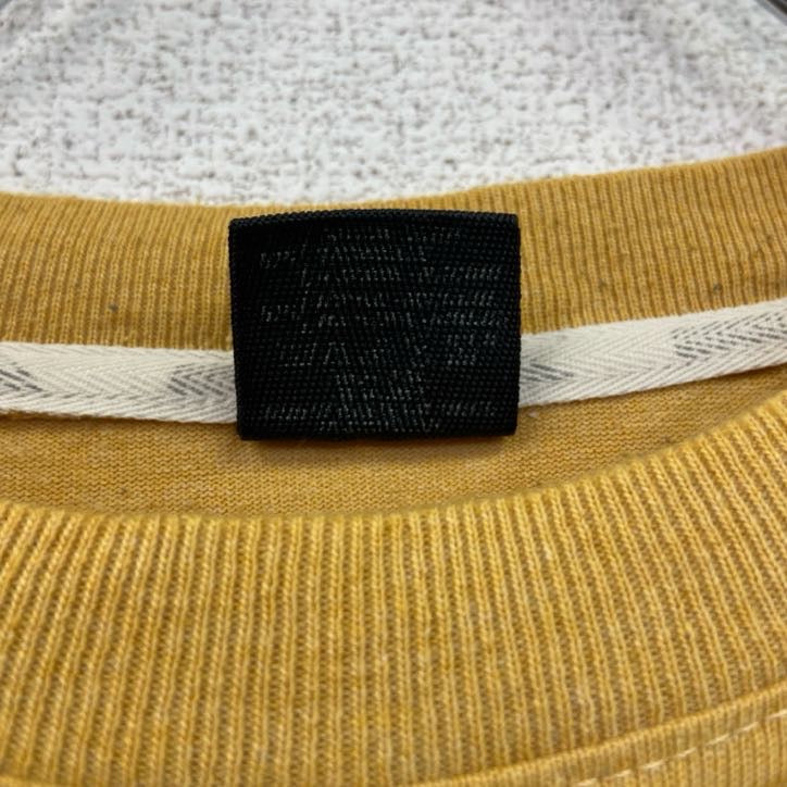 古着 used　Quiksilver　長袖スウェット　両面プリント　レトロデザイン　クルーネック　イエロー　黄色　Lサイズ