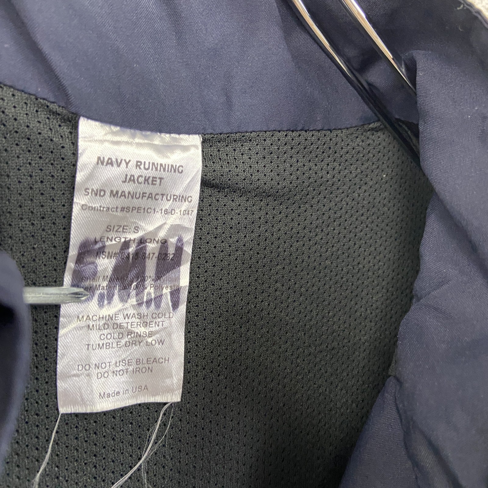 U.S.NAVY　RUNNING JACKET　ナイロンジャケット　ミリタリー　米軍　デカロゴ　紺　ネイビー　Sサイズ