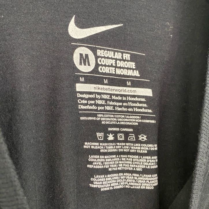 古着 used　NIKE　ナイキ　長袖プリントTシャツ　ヴァーミリオン　PRIDE　クルーネックロンT　黒　ブラック　Mサイズ