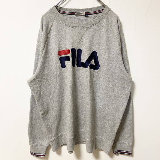 FILA　フィラ　スウェット/トレーナー　ラグランスリーブ　前V　デカロゴ　クルーネック　灰色　グレー　XXLサイズ