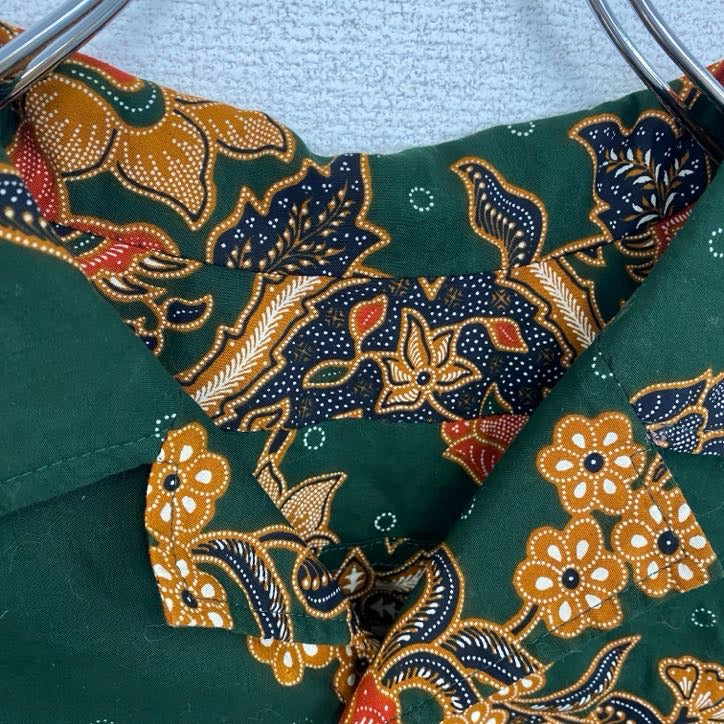 古着 used　半袖総柄シャツ　幾何学模様　ペイズリー　和柄　両ポケット　レトロデザイン　開襟　バティックシャツ