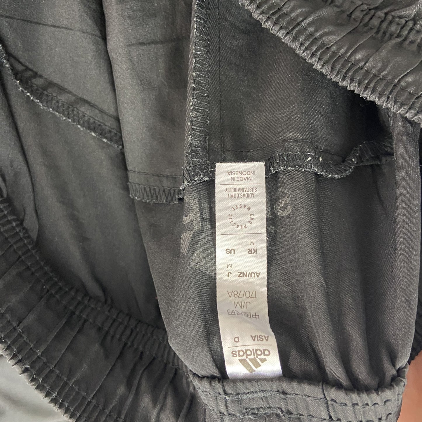 adidas　アディダス　ハーフパンツ/ショートパンツ　黒　ブラック　Mサイズ