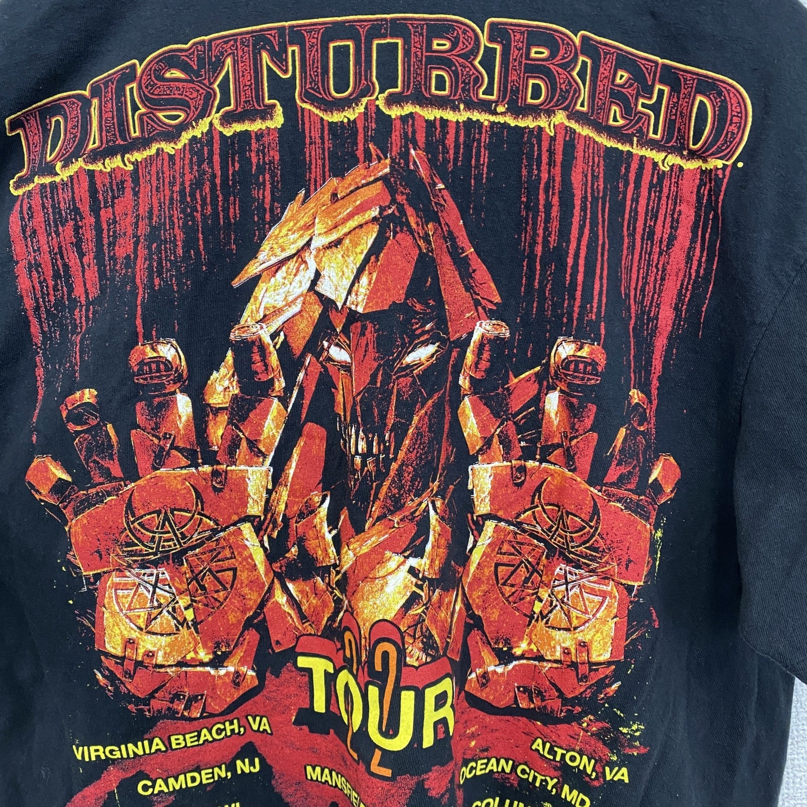 古着 used　半袖バンドプリントTシャツ　ディスターブド　ヘヴィメタル　黒　ブラック　クルーネック　レトロデザイン　Mサイズ