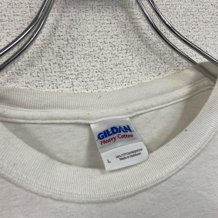 古着 used　GILDAN　ギルダン　半袖プリントTシャツ　クルーネック 　白　ホワイト　赤　レッド　Lサイズ