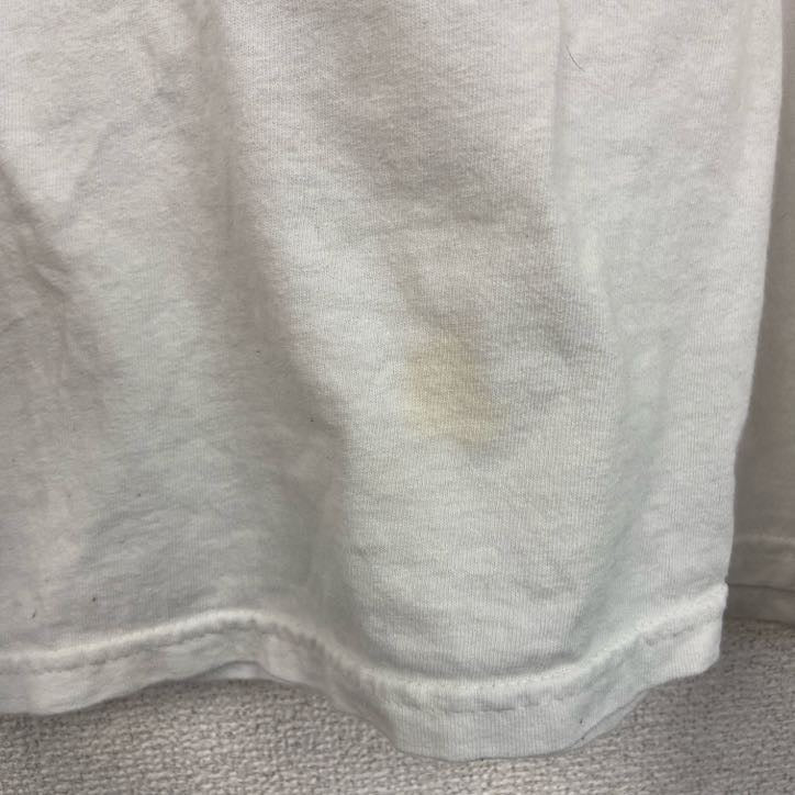 古着 used　GILDAN　ギルダン　半袖プリントTシャツ　クルーネック 　白　ホワイト　赤　レッド　Lサイズ