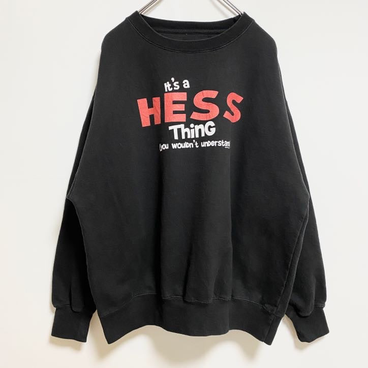 古着 used　長袖ロゴプリントスウェット　トレーナー　クルーネック　アルファベット　黒　ブラック　レトロデザイン　秋冬服