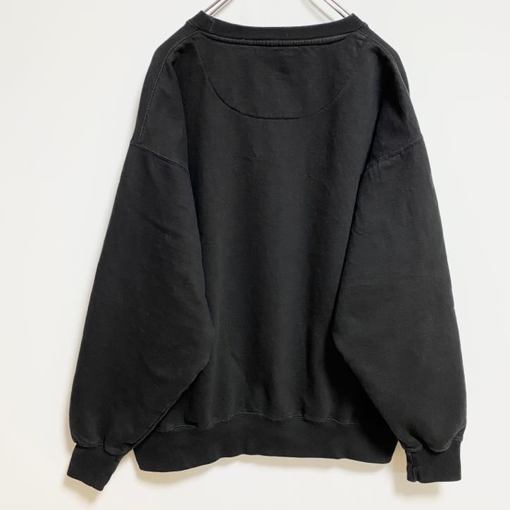 古着 used　長袖ロゴプリントスウェット　トレーナー　クルーネック　アルファベット　黒　ブラック　レトロデザイン　秋冬服