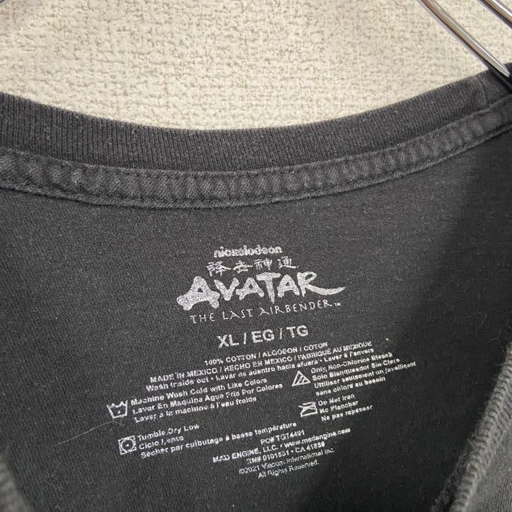 古着 used　アバター 伝説の少年アン　AVATAR　半袖アニメプリントTシャツ　レトロ　クルーネック　黒　ブラック　Mサイズ