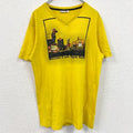 古着 used　RE WARD　半袖VネックプリントTシャツ　ラスベガス　街並み　黄色　イエロー　レトロデザイン　Mサイズ