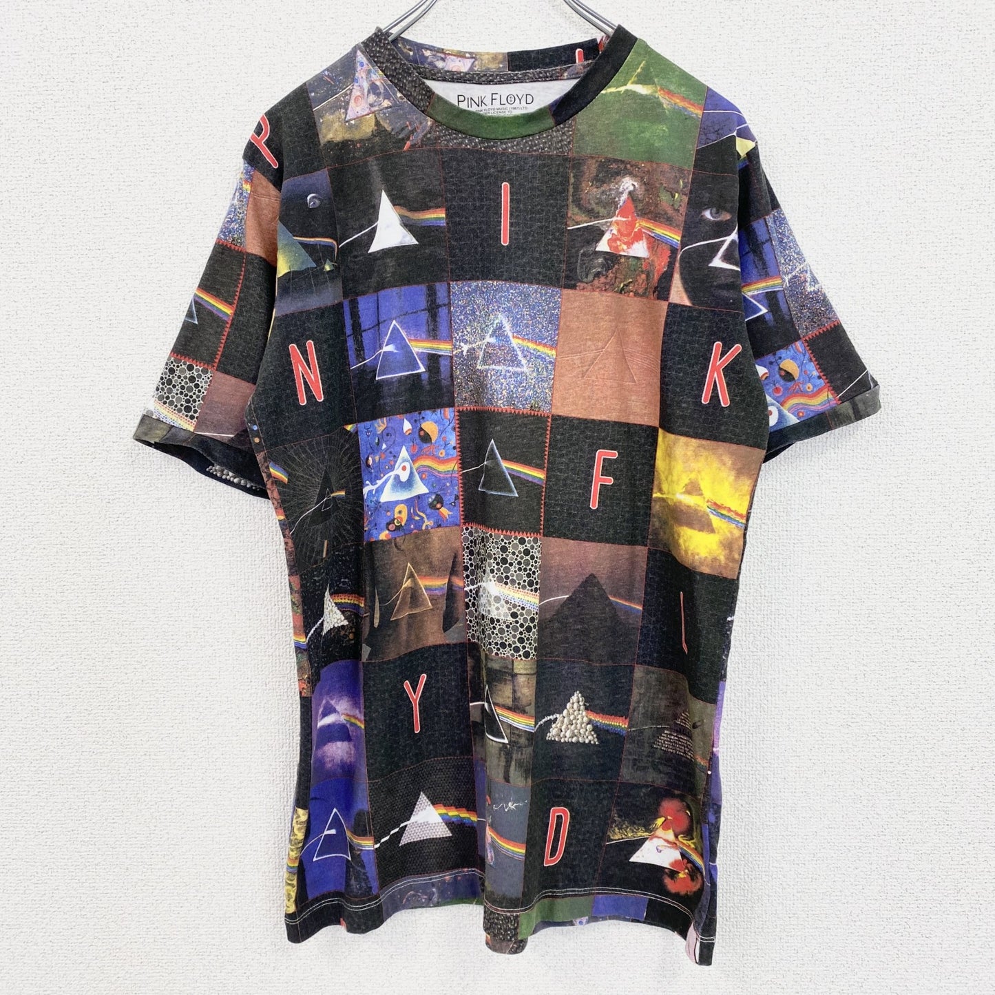 古着 used　PINK FLOYD　ピンクフロイド　半袖総柄Tシャツ　派手柄　ブロック柄　クルーネック　Mサイズ