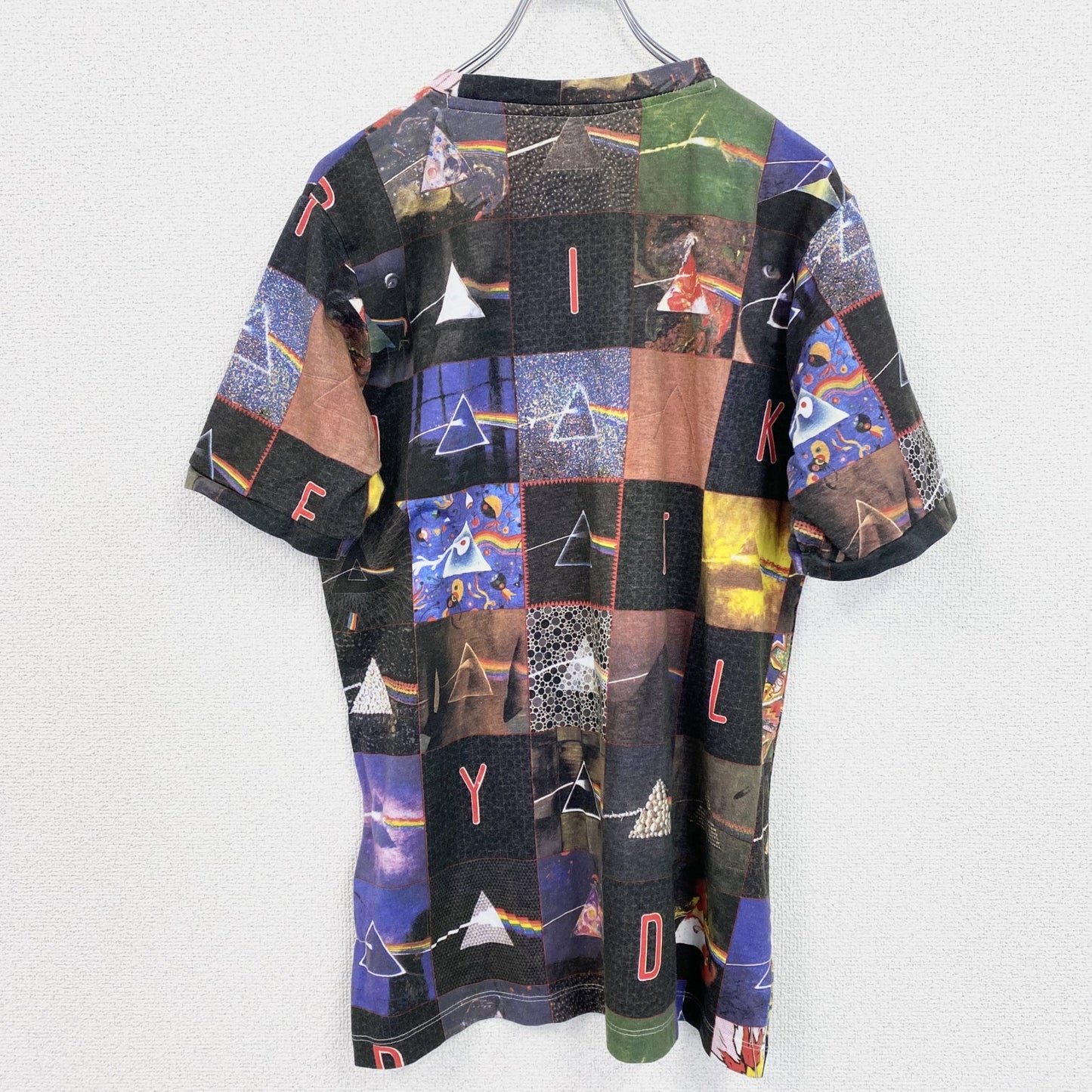 古着 used　PINK FLOYD　ピンクフロイド　半袖総柄Tシャツ　派手柄　ブロック柄　クルーネック　Mサイズ