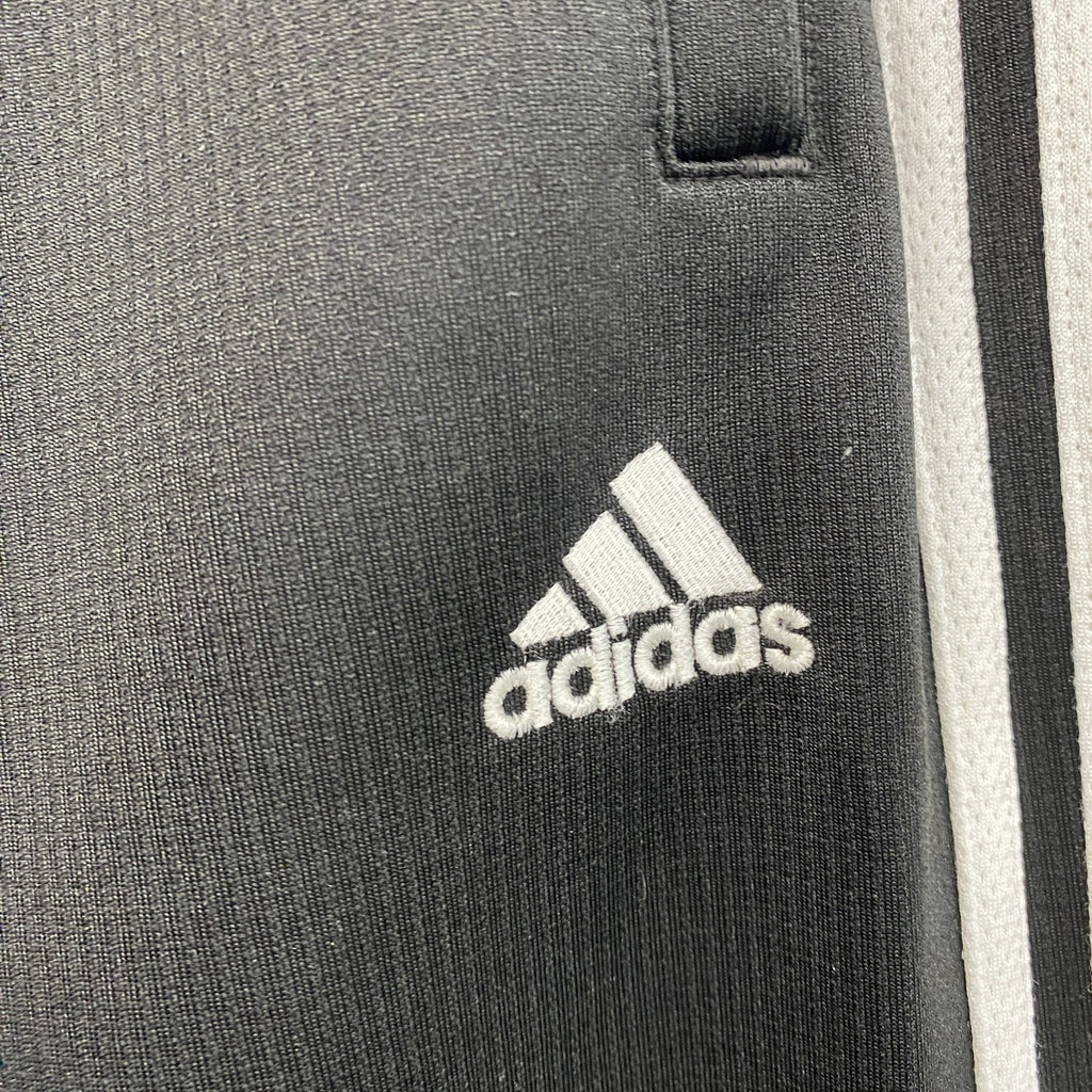 adidas　アディダス　トラックパンツ　ジャージパンツ　黒　ブラック　Sサイズ